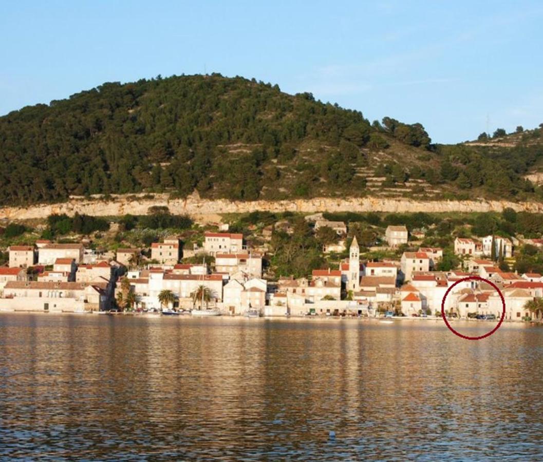 Apartman Uz More Vis Exterior photo
